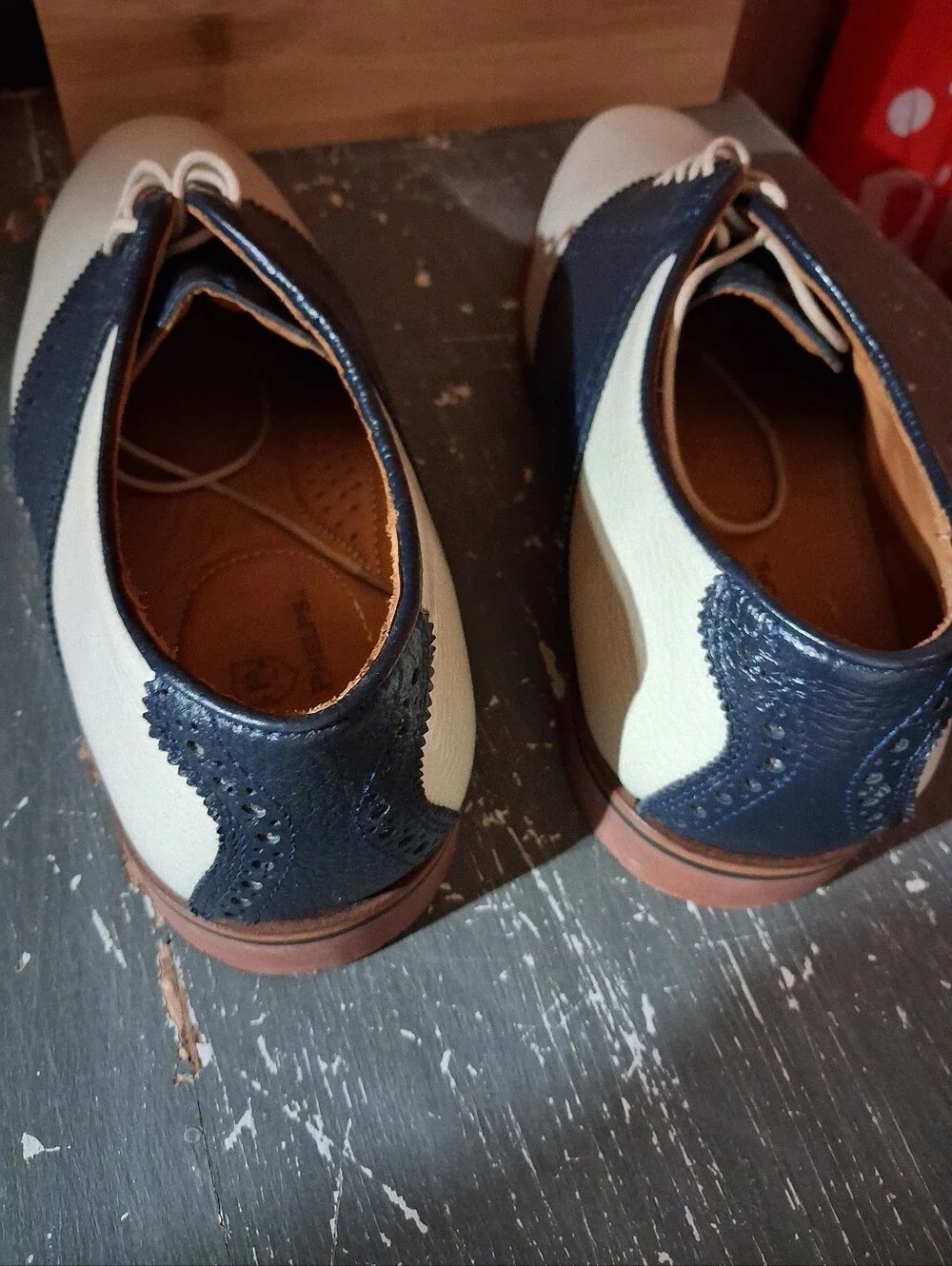 TB Phelps Men's Two-Tone Saddle Oxford Shoes - Cream and Navy 11